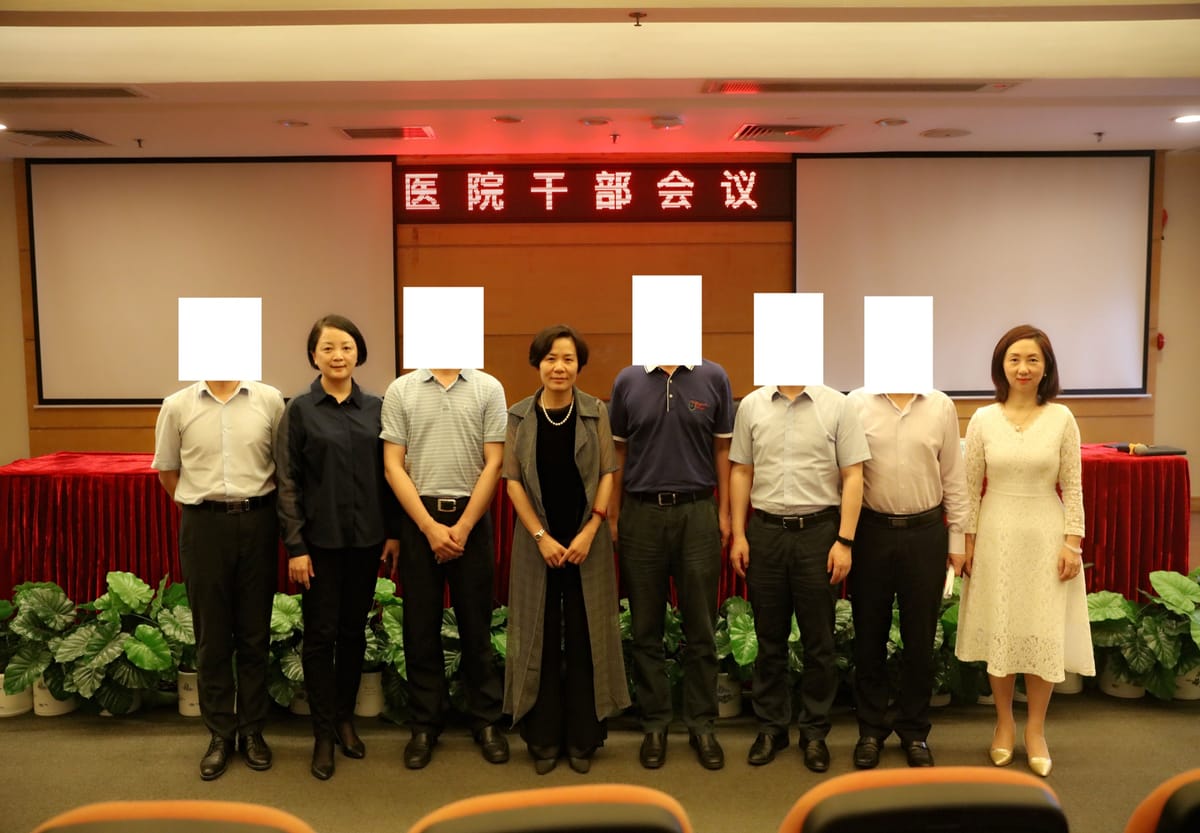 在网络合照中寻找女性身影, image 3