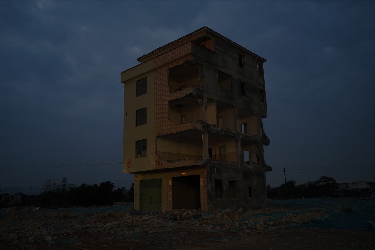 The House by Day, the House by Night — Night, 1
